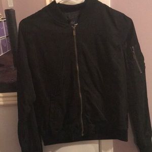 Size small bomber jacket brand new !